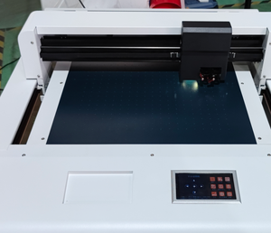 เครื่องตัดแบบแบนใบมีดคู่ รุ่นใหม่ JKF-6090W ผลิตในประเทศจีน สำหรับตัดหนัง/กระดาษแข็ง/วัสดุสะท้อนแสง/สติกเกอร์แม่เหล็กอ่อน - Product Image 2