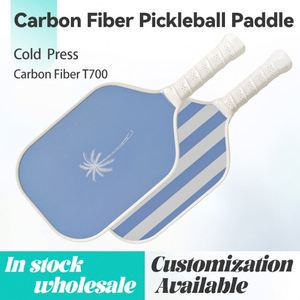Pala de Pickleball de Fibra de Carbono T700, Estilo Ataque, con Acabado Mate y Pintura Granulada que Mejora la Fricción Superficial y el Control de la Pelota - Product Image 5