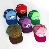 Casquettes Camionneur en Maille 5 Panneaux Personnalisées avec Logo Imprimé, Broderie 3D et Impression en Relief en Mousse