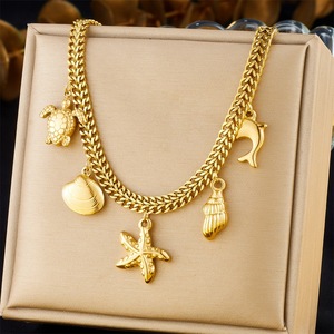 Collar de Acero Inoxidable Chapado en Oro con Diseño de Corazón de Durazno y Borla de Corazón para Collares con Esmalte Líquido - Product Image 6