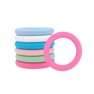 Anneaux <span class=keywords><strong>de</strong></span> <span class=keywords><strong>dentition</strong></span> en <span class=keywords><strong>silicone</strong></span> <span class=keywords><strong>de</strong></span> qualité alimentaire, 65 mm, ronds, solides, souples, accessoires <span class=keywords><strong>de</strong></span> bijoux DIY, vente en gros - Product Image 1