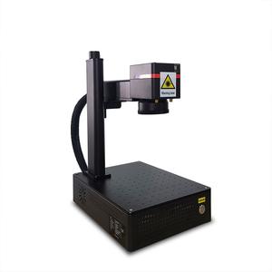 Grabadora Láser de Fibra Portátil Tipo Gantry de 30W, Máquina de Grabado Industrial con Control FANUC, Refrigeración por Agua y Aire, Compatible con AI/DWG/DXF - Product Image 4