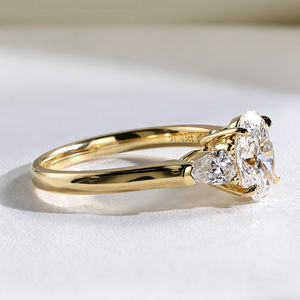 Custom 18K Gold Lab Grown Diamond Engagement Ring with Three Accent <b>Stones</b> Oval Cut 2ct/0.5ct 3.5g IGI Certified Unisex - Product Image 4
