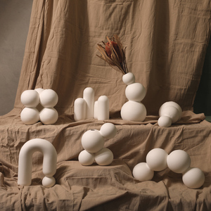 Wholesale Creative Nordic Design Tabletop White Modern <strong>Flower</strong> <strong>Vases</strong> Unique Balloon Shape Art Ceramic <strong>Vase</strong> for Home Decor - Product Image 1