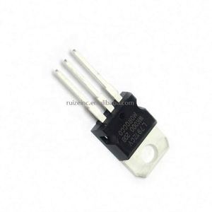 Hot sellinhree-terminal regulator 7912 L7912CV linear regulator 12V 1.5A <strong>Neive</strong> TO-220 original new chip - Product Image 1
