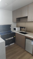 Capsule spatiale modulaire préfabriquée de 30 pieds à 2 chambres pour habitation familiale et hébergement de villégiature