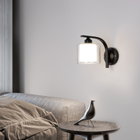 Einfache Minimalistische Schlafzimmer-Wandleuchte Eisen LED Glasschirm Aufputzmontage Dimmbar 3500K Warmweiß Heimdekoration