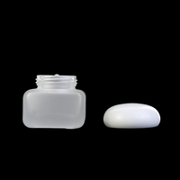 30ml 50ml 120ml Bouteilles de pulvérisation en verre vides portables givrées carrées transparentes avec couvercle rond Pompe pour diffuseur de parfum crème