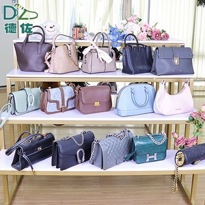 Sacs pour Femmes d'Occasion Premium, Marques et Styles Assortis, Design Tendance pour la Vente en Gros - Product Image 1