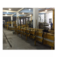 Ligne de production de panneaux muraux sandwich isolés pour entrepôts frigorifiques en mousse de polyuréthane PU à prix d'usine