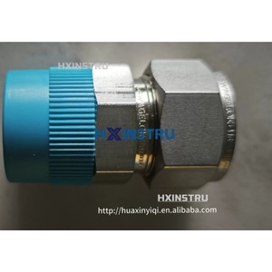 Conector Swagelok SS-1210-1-12 para Tubo OD X MNPT (Lote de 7) Usado H - Product Image 1