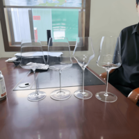Verre à vin en cristal sans plomb ultra-fin, design nuage, modèle Josephine, pour restaurants et hôtels étoilés Michelin, vente en gros