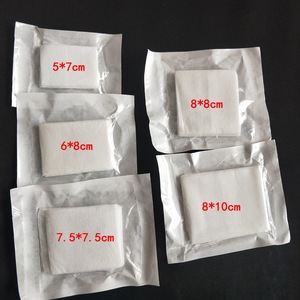 Compresses de gaze stériles 6x8cm, 5 pièces par sachet, pansement médical pour soins des plaies, fabriqué au Shandong - Product Image 2