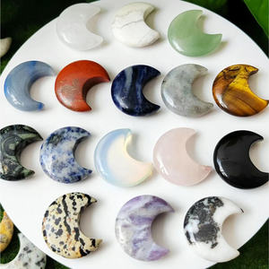 Vente chaude de sculptures de lune en cristal naturel, artisanat manuel, pierre de guérison, multi-matériaux - Product Image 2
