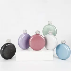 Di lusso di scintillio di vendita calda personalizzato damigella d'onore regalo fatto a mano di strass coperchio 5oz In Acciaio Inox Hip Flask per la signora