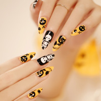 BIN Factory Vente en gros 24 pièces Faux ongles à presser Halloween Noir Nude Forme Cercueil Design Fantôme Toile d'araignée Gothique