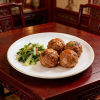 Assiettes en plastique jetables modernes blanches de luxe avec bord doré pour les événements de restauration, vente en gros