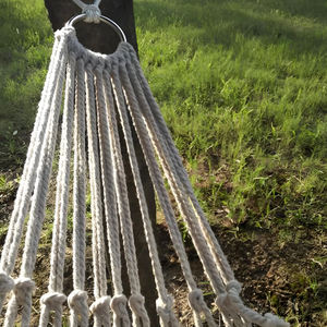 इनडोर आउटडोर विश्राम के लिए अतिरिक्त टिकाऊ और आरामदायक हैममॉक, डबल लेयर पॉलीप्रोपाइलीन जाल बुनाई - Product Image 4