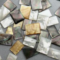 Plaques carrées sculptées CNC en nacre naturelle, idéales pour la création de bijoux DIY (colliers et bracelets) - Vente chaude
