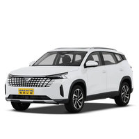 Geniş FAW J-etta VS8 2026 Orta Boy SUV 1.4T 150Ps 6AT Sol Direksiyonlu Benzinli Araba, 5 koltuklu geniş kabin, düşük WLTC yakıt tüketimi
