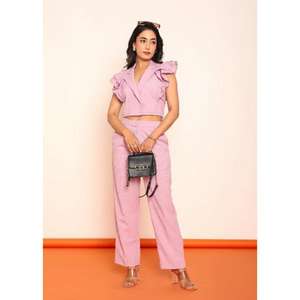 เสื้อเบลเซอร์ระบายพร้อมกระโปรงทรงตรง ชุดเซ็ตสำหรับผู้หญิง ดีไซน์หรูหราทันสมัย ชุดสองชิ้นสุดเก๋ - Product Image 1