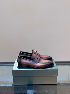 Chaussures en cuir à bout pointu de style britannique pour hommes avec logo personnalisé d'usine - Product Image 4