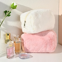 Nouveau personnalisé à la mode chaud moelleux peluche fourrure petite fermeture éclair maquillage organisateur pochette cosmétique sac pour fille