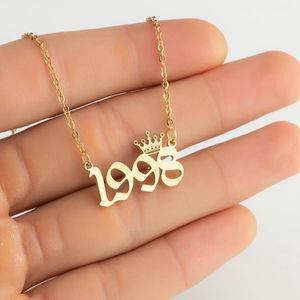 Dainty Mode Plaqué Or Filles Bijoux Cadeau Nombre Couronne Pendentif En Acier Inoxydable Année de Naissance Collier Pour Les Femmes - Product Image 3