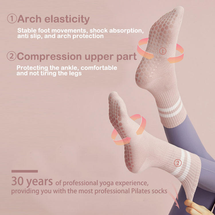 High Quality Fuzzy Crew Ankle logo Grippy Designer Women Compression Cotton Sport Anti slip Yoga Pilates Custom Grip Socks