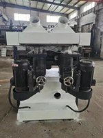 Machine à mouler le bois facile à quatre côtés raboteuse automatique à quatre côtés raboteuse à bois