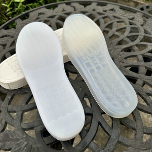 Usine Faire Prix Basket <span class=keywords><strong>Semelle</strong></span> En Caoutchouc Conception <span class=keywords><strong>Transparente</strong></span> Semelles Doux Et Confortable Casual Board Chaussures <span class=keywords><strong>Semelle</strong></span> Extérieure Chaussures Plates Semelles - Product Image 5