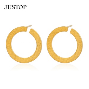 Aros de Moda OEM/OEM, Acero Inoxidable Impermeable, Chapado en Oro de 18K, Hipoalergénicos, Forma de Gancho, Proveedor de Joyería de Moda para Mujer - Product Image 3