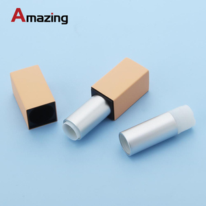 <span class=keywords><strong>Tube</strong></span> <span class=keywords><strong>rond</strong></span> magnétique rechargeable pour rouge à lèvres Récipients pour rouge à lèvres en métal et aluminium avec logo personnalisé avec chambre à air remplaçable - Product Image 5