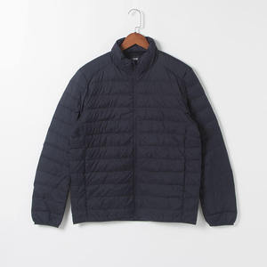 Blouson d'hiver sportif le plus vendu pour hommes et femmes, haute qualité, 100 % polyester, coupe-vent, personnalisable - Product Image 4