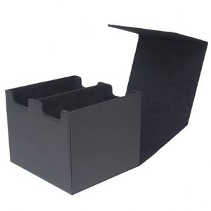Boîte à aimants puissants de haute qualité, noire, à 2 rangées, pour cartes de sport et cartes TCG classées - Product Image 1