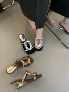 DEleventh Shoes 2025 Nouveaux tongs d'été style français à enfiler avec talons compensés électro-plaqués pour femmes <span class=keywords><strong>5</strong></span> <span class=keywords><strong>cm</strong></span> - Product Image 3