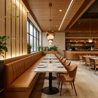 Ensemble de mobilier de restaurant moderne Ron Group : table carrée en marbre, chaises en cuir, tabourets de bar, banquette en forme de L