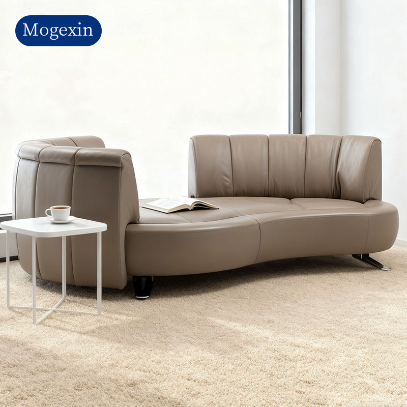 สีเทาเข้ม