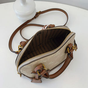 กระเป๋าสะพายข้างลำลองสำหรับผู้หญิง แบบมีซิป วัสดุ PU ใช้งานได้หลากหลาย พร้อมลายเรขาคณิตและโลโก้ ดีไซน์สะพายไหล่เดียว - Product Image 2