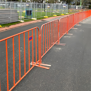 Sistema de Barreras Modulares Versátiles de Venta de Fábrica, Barrera de Control de Multitudes con Recubrimiento en Polvo Naranja para Conciertos, Exposiciones y Eventos Deportivos - Product Image 1