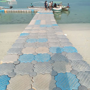 Flotador para Estanque de Fácil Montaje con Diseño de Pontón Encajable, Hecho en Guangdong, China - Product Image 1