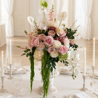 Centre de table de mariage de luxe haut de gamme, arrangement floral artificiel pour la location d'événements et la décoration de table