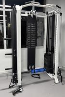 Machine Smith multifonction en acier, équipement de fitness réglable avec câbles croisés pour triceps, tractions, lat pulldown, squat rack, exercices pectoraux et dorsaux