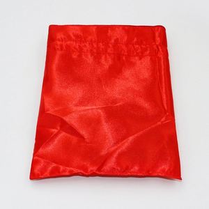 Pochette en velours à fond rond de qualité supérieure avec cordon de serrage et doublure double couche pour le rangement de bijoux et l'emballage de cadeaux d'alcool - Product Image 2