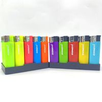 Cigarette électronique solide mince de qualité supérieure à vente chaude Briquet en plastique Fumée Cigarette électronique à gaz