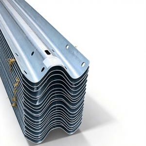 Barrière de collision pour autoroute en acier galvanisé à chaud à double poutre, marque PiPe, protection M65 Impact H2W3, longueur personnalisée 4320 mm EN 1317 - Product Image 1