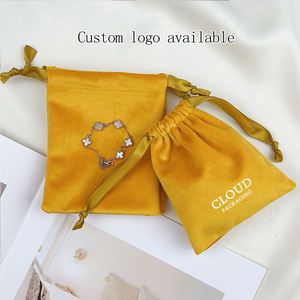 Pochette en velours jaune avec cordon de serrage, sac cadeau en flanelle douce pour bijoux, logo et taille personnalisés acceptés pour l'emballage de bijoux et de montres - Product Image 3