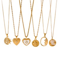 Pendentif Cœur Soleil Lune Bohème Tendance Plaqué Or 18K avec Zircons Chaînes en Acier Inoxydable Vente en Gros Étanche Mode Quotidienne
