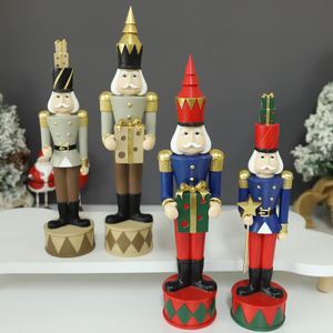 <span class=keywords><strong>Cascanueces</strong></span> <span class=keywords><strong>de</strong></span> <span class=keywords><strong>Navidad</strong></span> <span class=keywords><strong>de</strong></span> resina tradicional superventas al por mayor <span class=keywords><strong>de</strong></span> fábrica para regalo <span class=keywords><strong>de</strong></span> <span class=keywords><strong>Navidad</strong></span> - Product Image 6