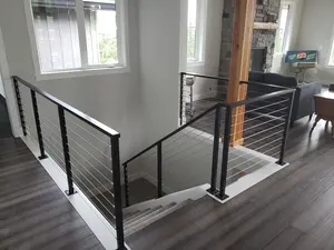 تصاميم درابزين السلالم منخفضة الصيانة من YL، مصنوعة من الفولاذ الأسود مع قضبان سلكية 2×2 - Product Image 6